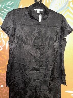 Victoria's Secret Black Floral Jacquard Mandarin Collar Top & bottom Sleep wear.